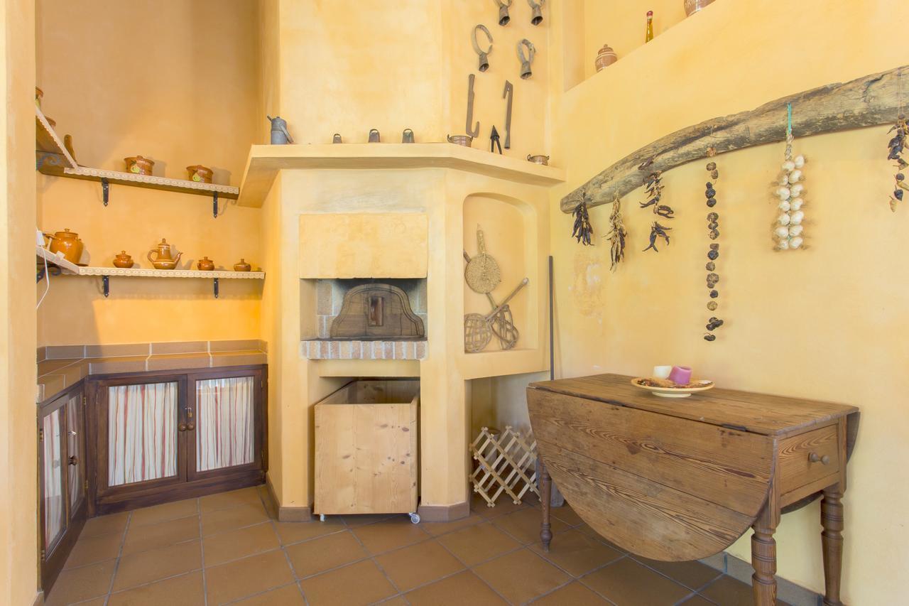 Вилла Es Castellet De Bunola Буньола Экстерьер фото